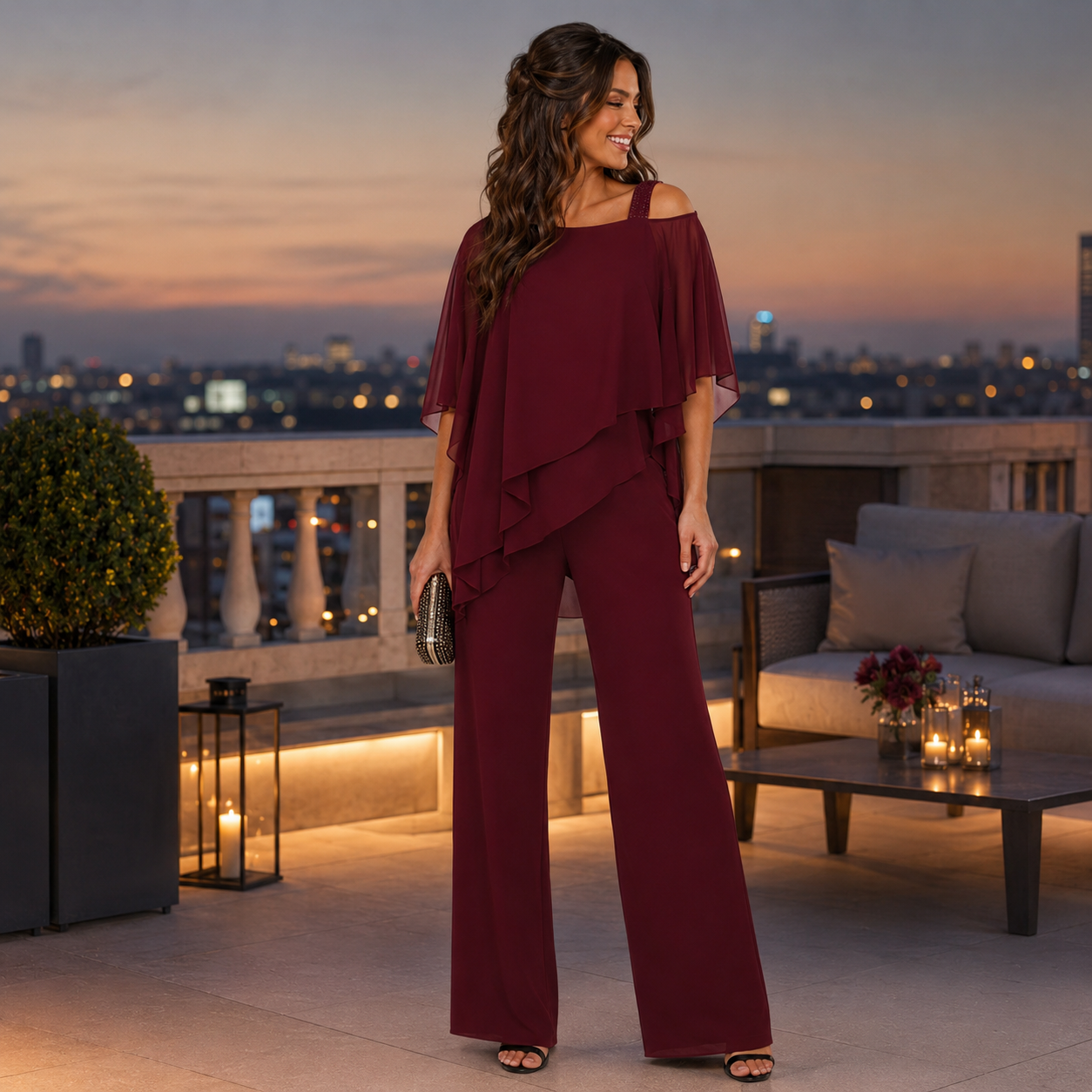 Tenue de soirée femme bordeaux sur rooftop élégant