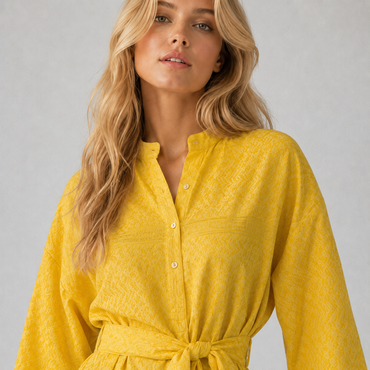 Robe tunique jaune à ceinture Leila K. Dress Rough Studios